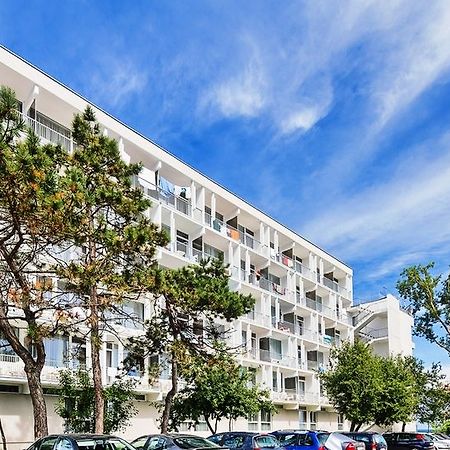 Carmen Azzuro Hotel Saturn Eksteriør billede